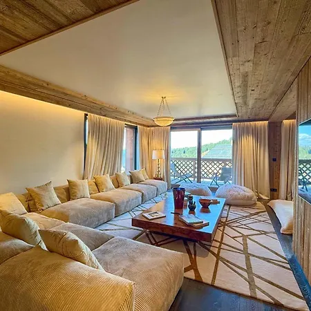 Antares Sirius 401 - Spacious Inski Out Apartment *